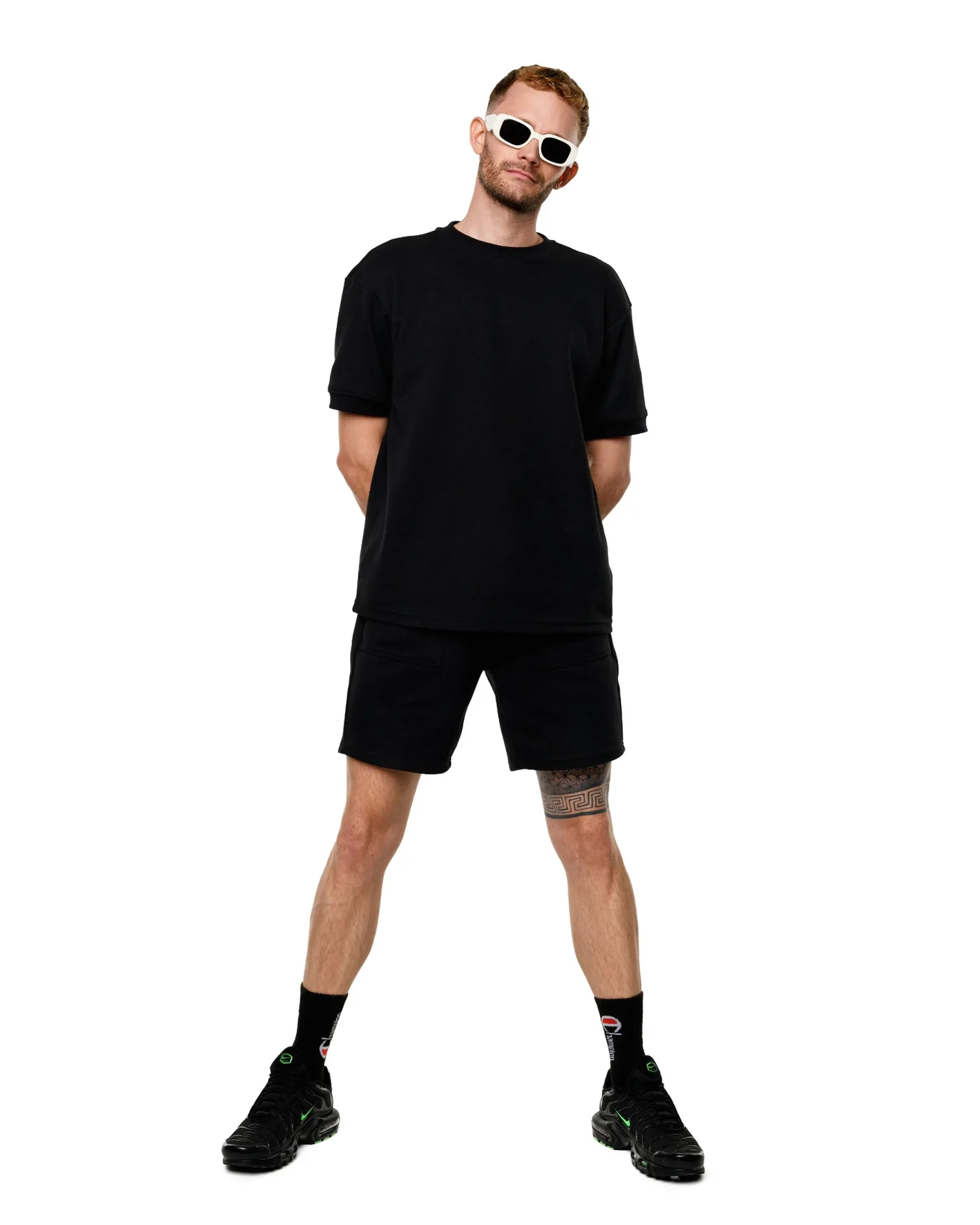 WDJ40 studio portrait in black